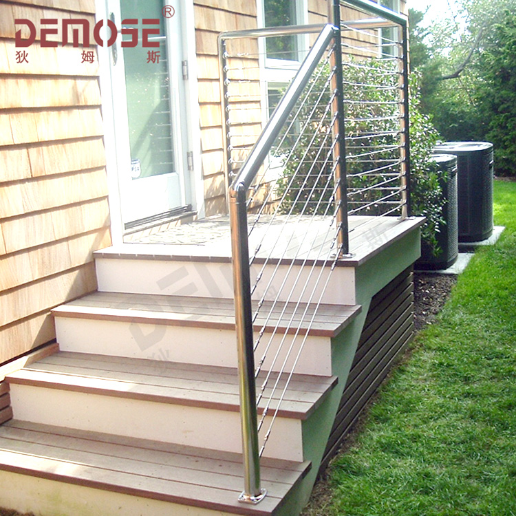 圓管鋼索欄桿