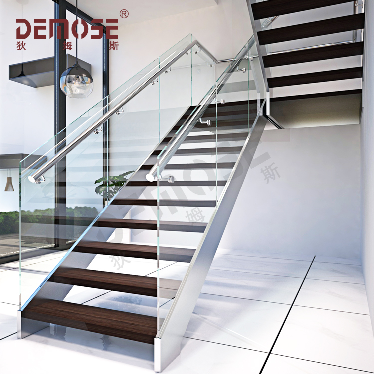 泰國別墅U形樓梯裝修工程案例