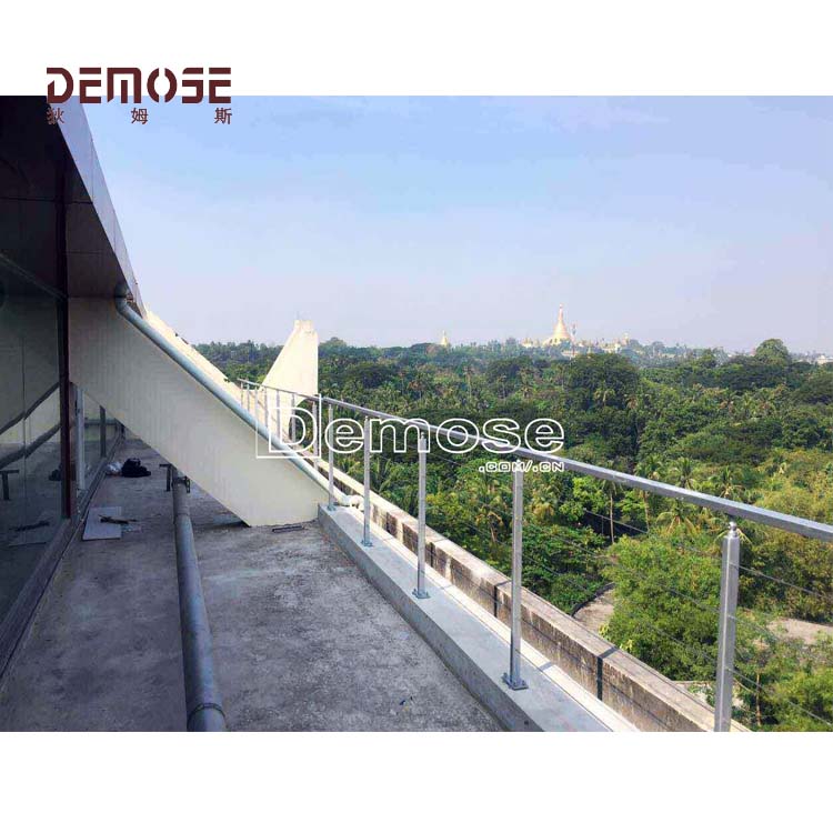 緬甸酒店旋轉樓梯及不銹鋼欄桿工程