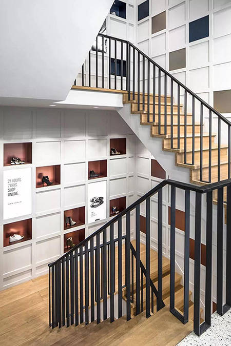 木樓梯扶手安裝注意事項，樓梯扶手如何保養？