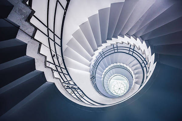 室內(nèi)旋轉(zhuǎn)樓梯