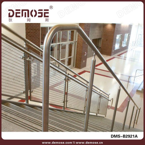 不銹鋼樓梯護(hù)欄