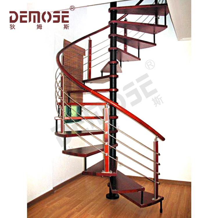 旋轉(zhuǎn)樓梯