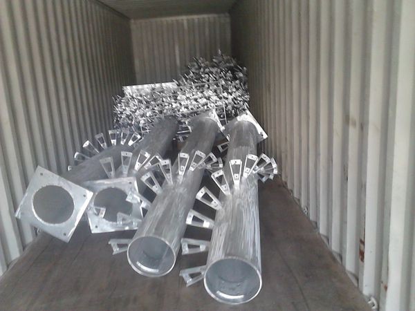 新加坡李先生8套旋轉(zhuǎn)樓梯出貨