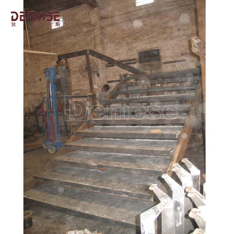 肯尼亞大學(xué)Raul A3鋼玻璃樓梯