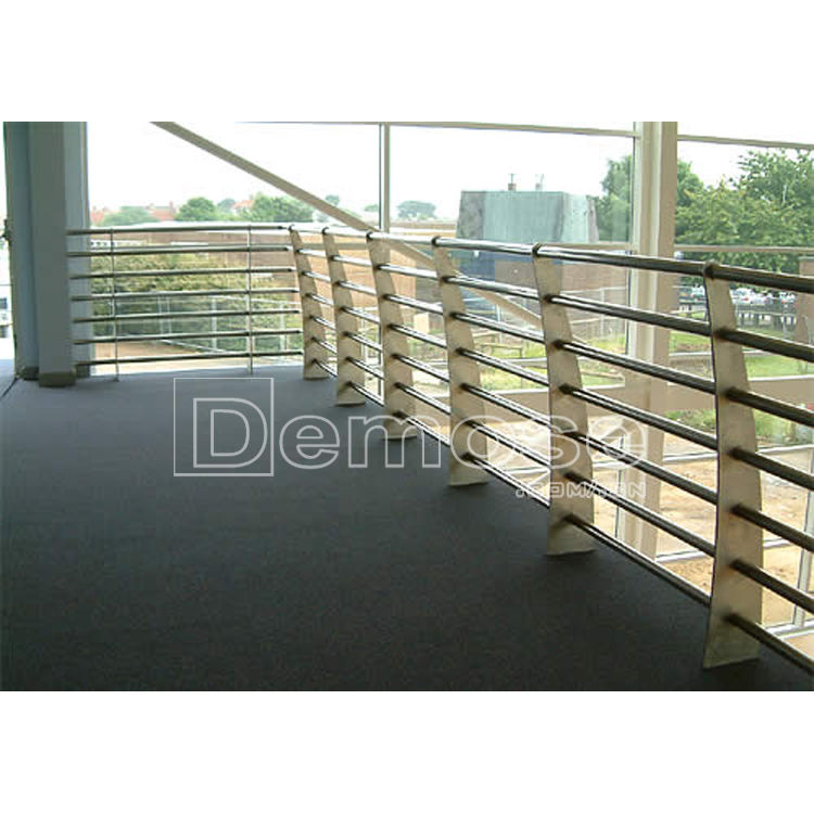 陽臺不銹鋼護欄優缺點分析