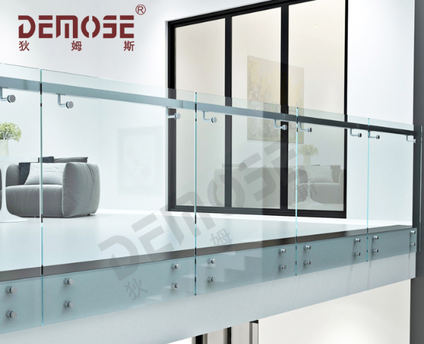 玻璃防護(hù)欄桿的設(shè)計(jì)風(fēng)格有哪些選擇？