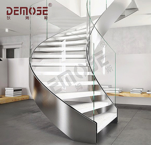 半旋轉樓梯圖片