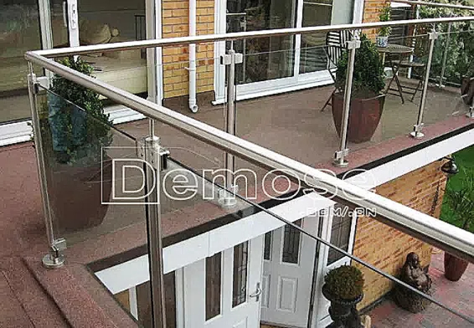 不銹鋼玻璃欄桿