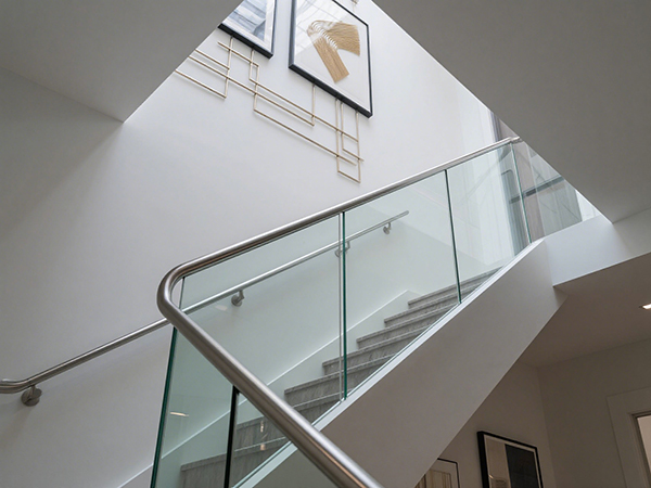 樓梯定制廠家推薦：探秘佛山狄姆斯的匠心之道