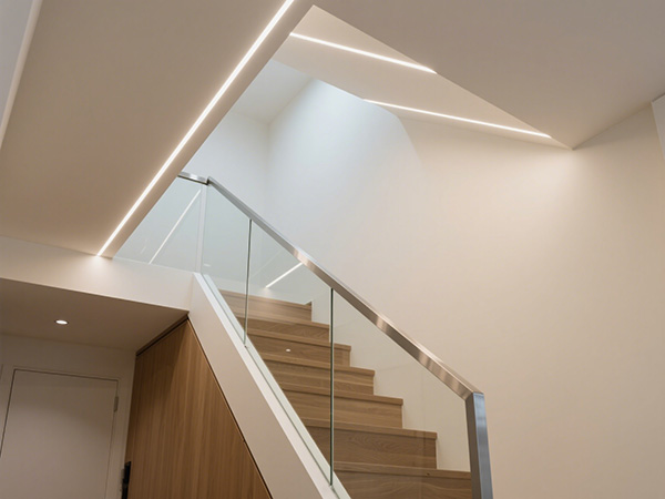 現(xiàn)代住宅定制樓梯