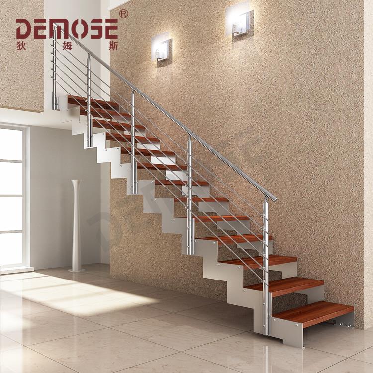 直樓梯：永恒優雅與功能性的完美融合 ——狄姆斯的匠心詮釋